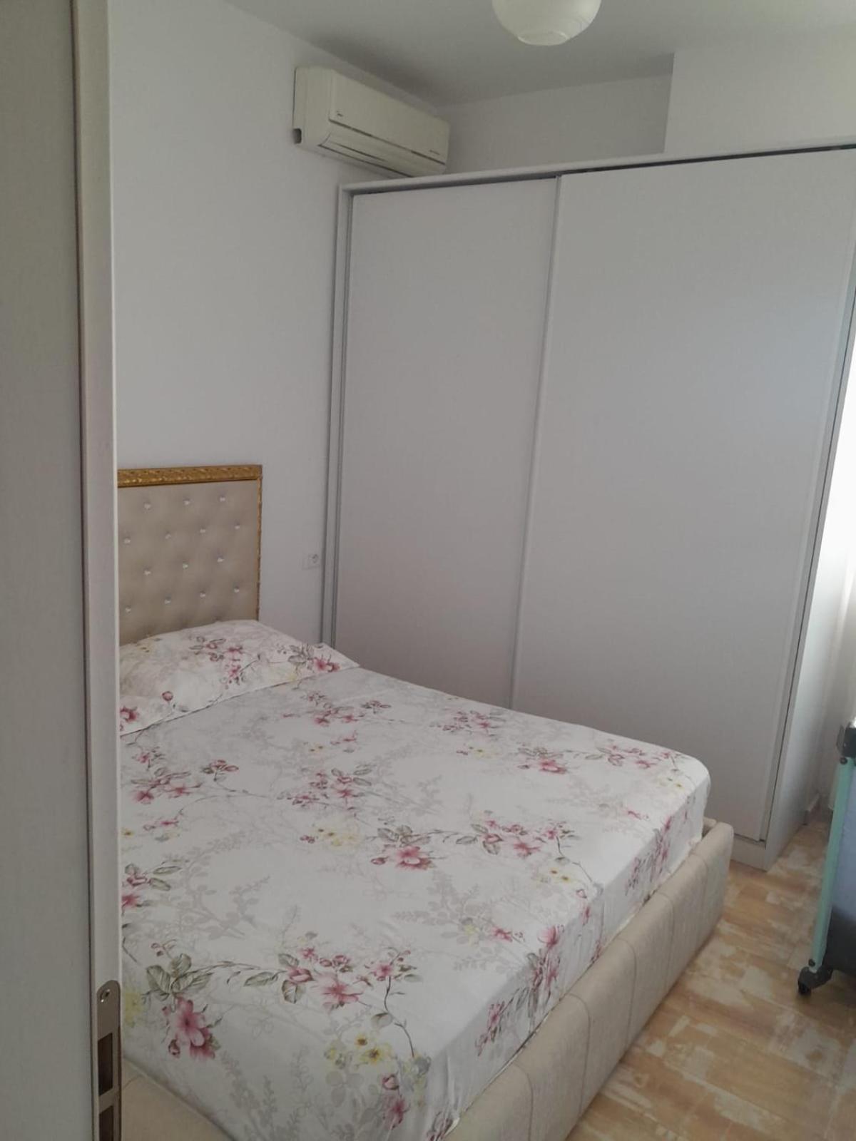 Apartament By The